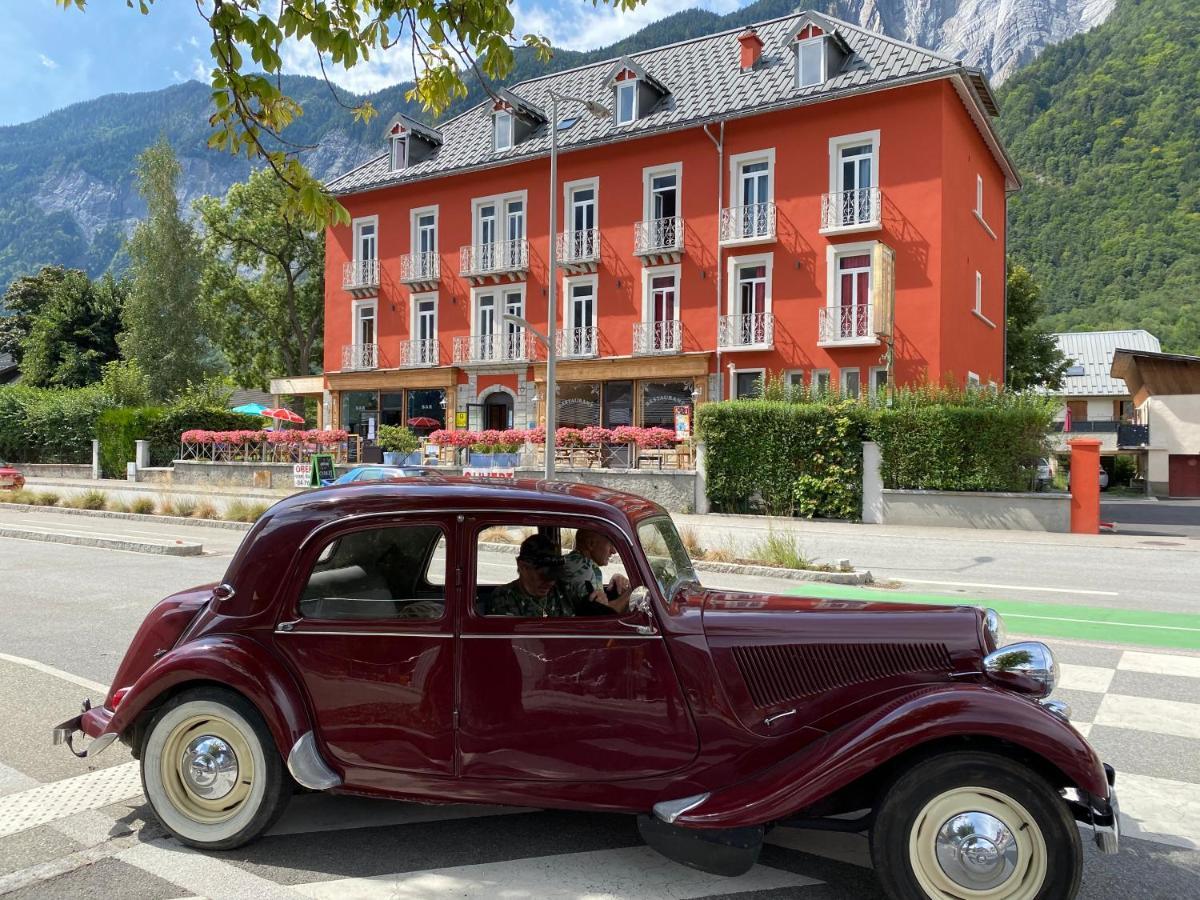 Hotel Oberland Le Bourg-dʼOisans Exterior foto