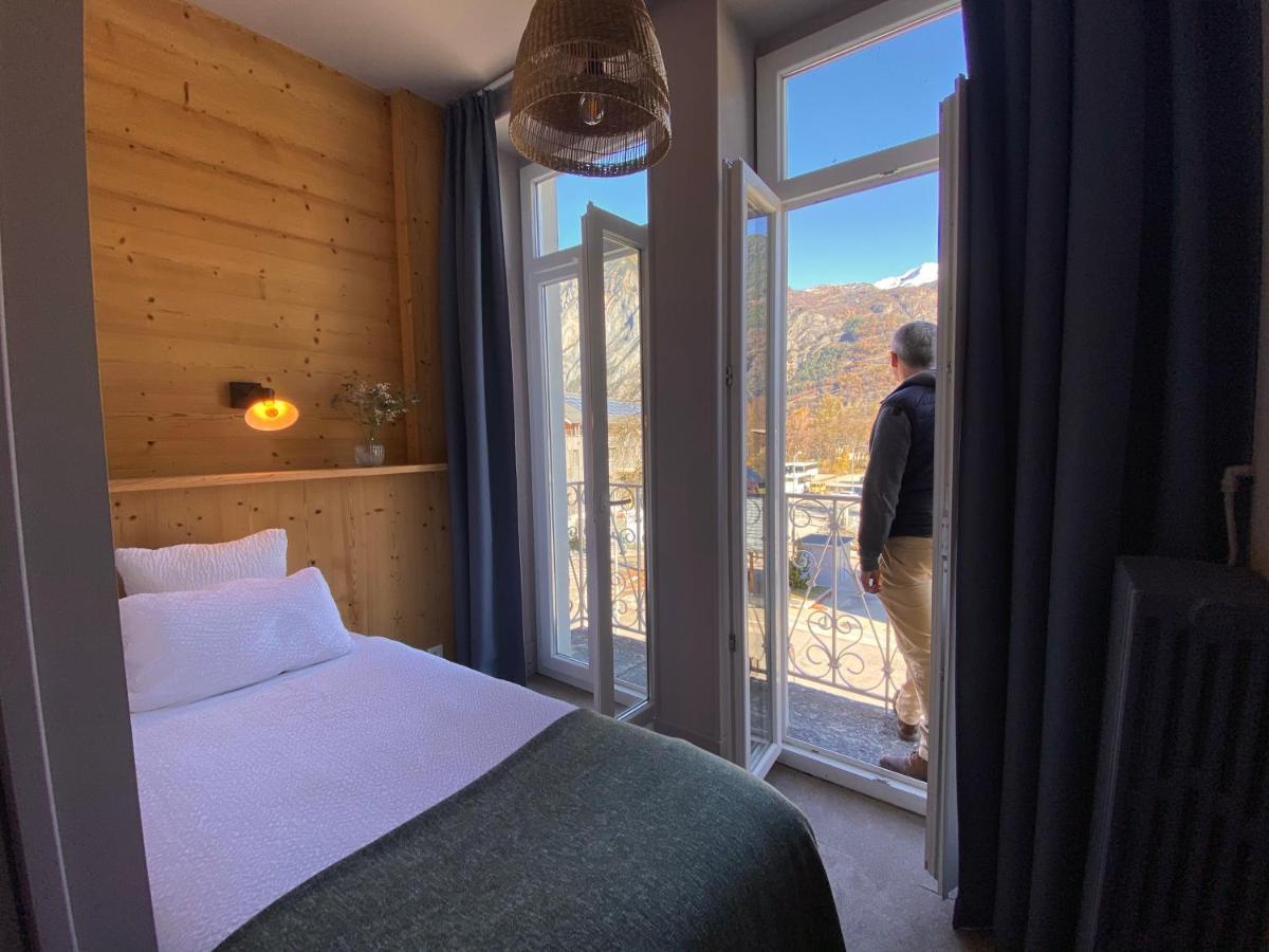 Hotel Oberland Le Bourg-dʼOisans Exterior foto